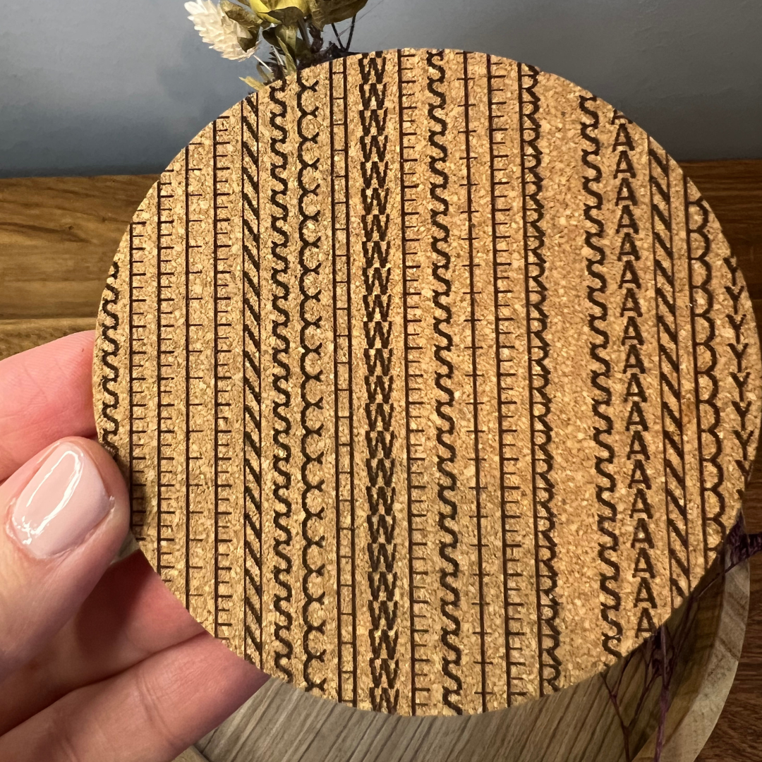 Geschenk mit versteckter Botschaft Seelenschwester Sandy – personalisierter Kork-Untersetzer